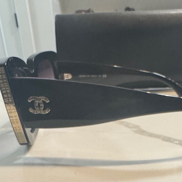 Chanel Rectangle sunglasses - Picture 5 of 12